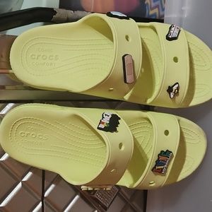 Crocs Classic Two-Strap Sandals Women's Size 11 Men's Size 9 Celery Green Slide